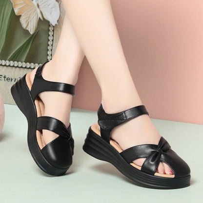 Thick Sole Summer Women's Shoes Soft Leather Comfortable Beach Sandals Outdoor Wear Soft Sole Mother's Sandals Lightweight